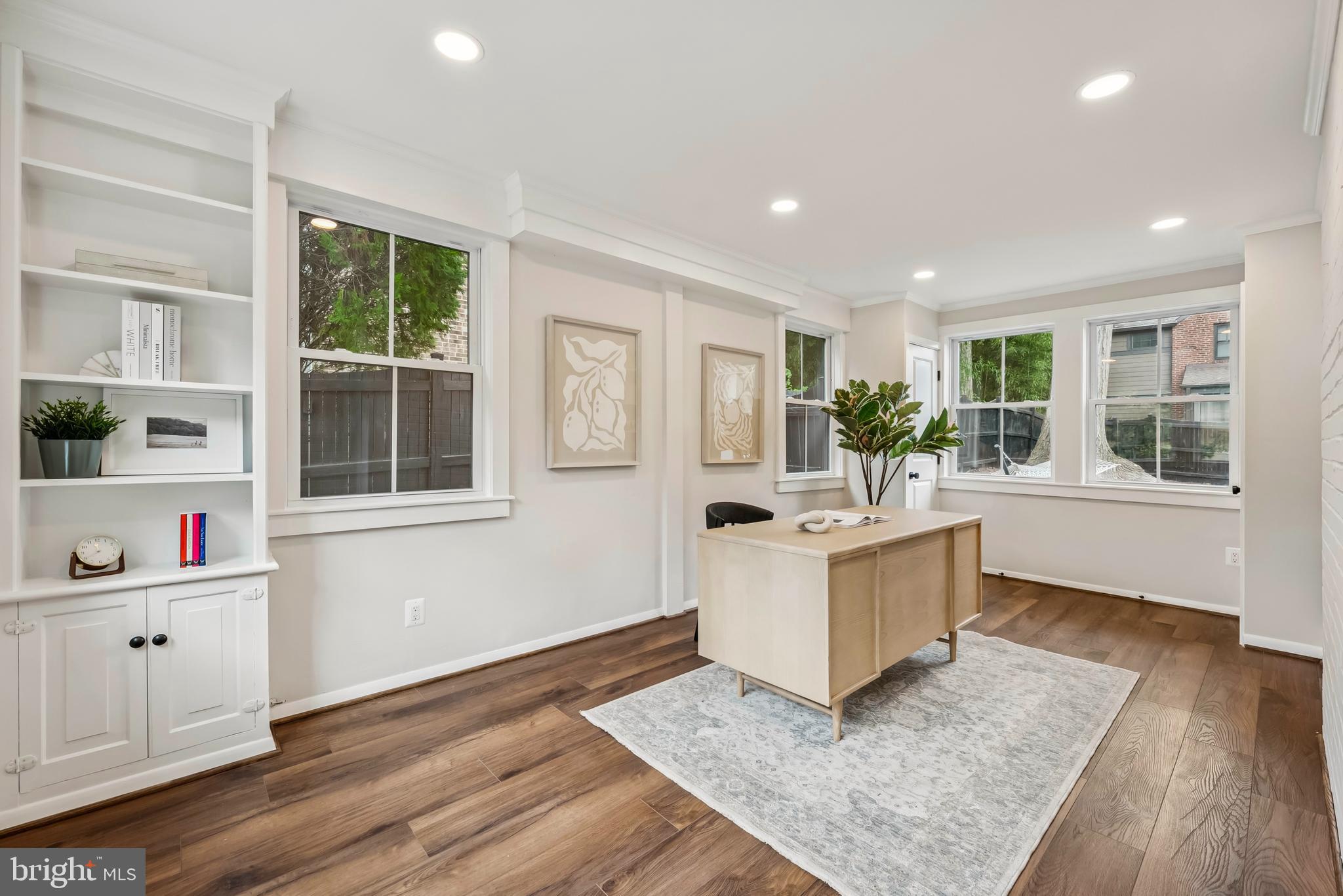 WOODMONT - Residential