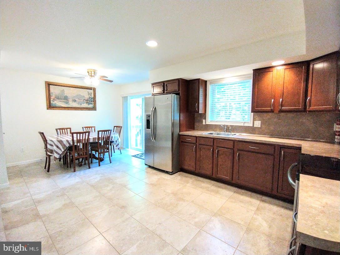 146 HUNTER LANE