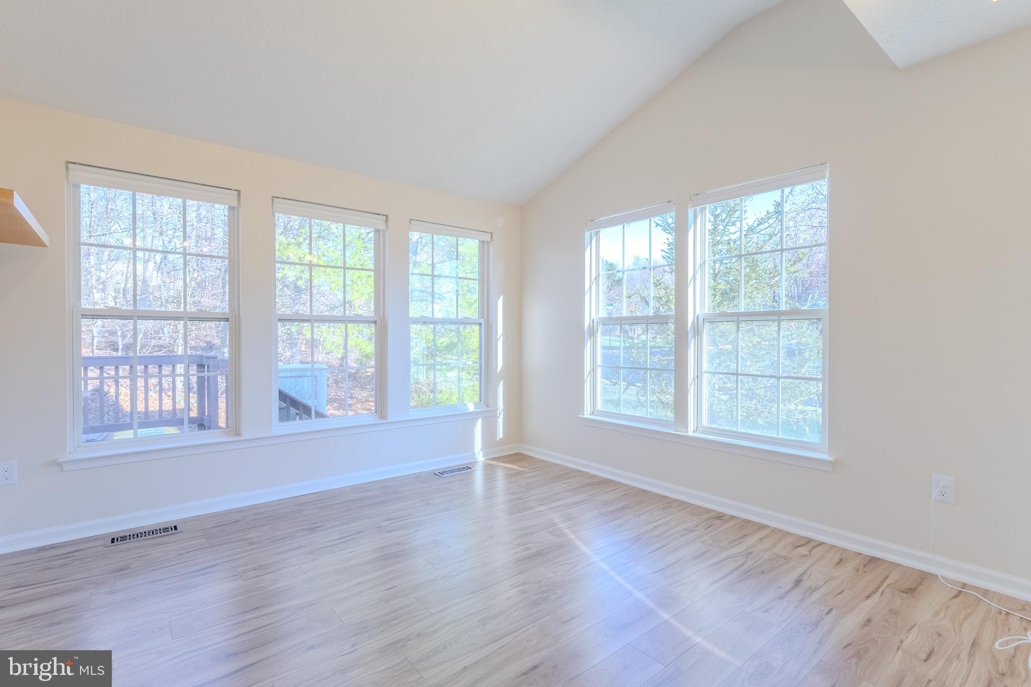 PINEY ORCHARD - Residential