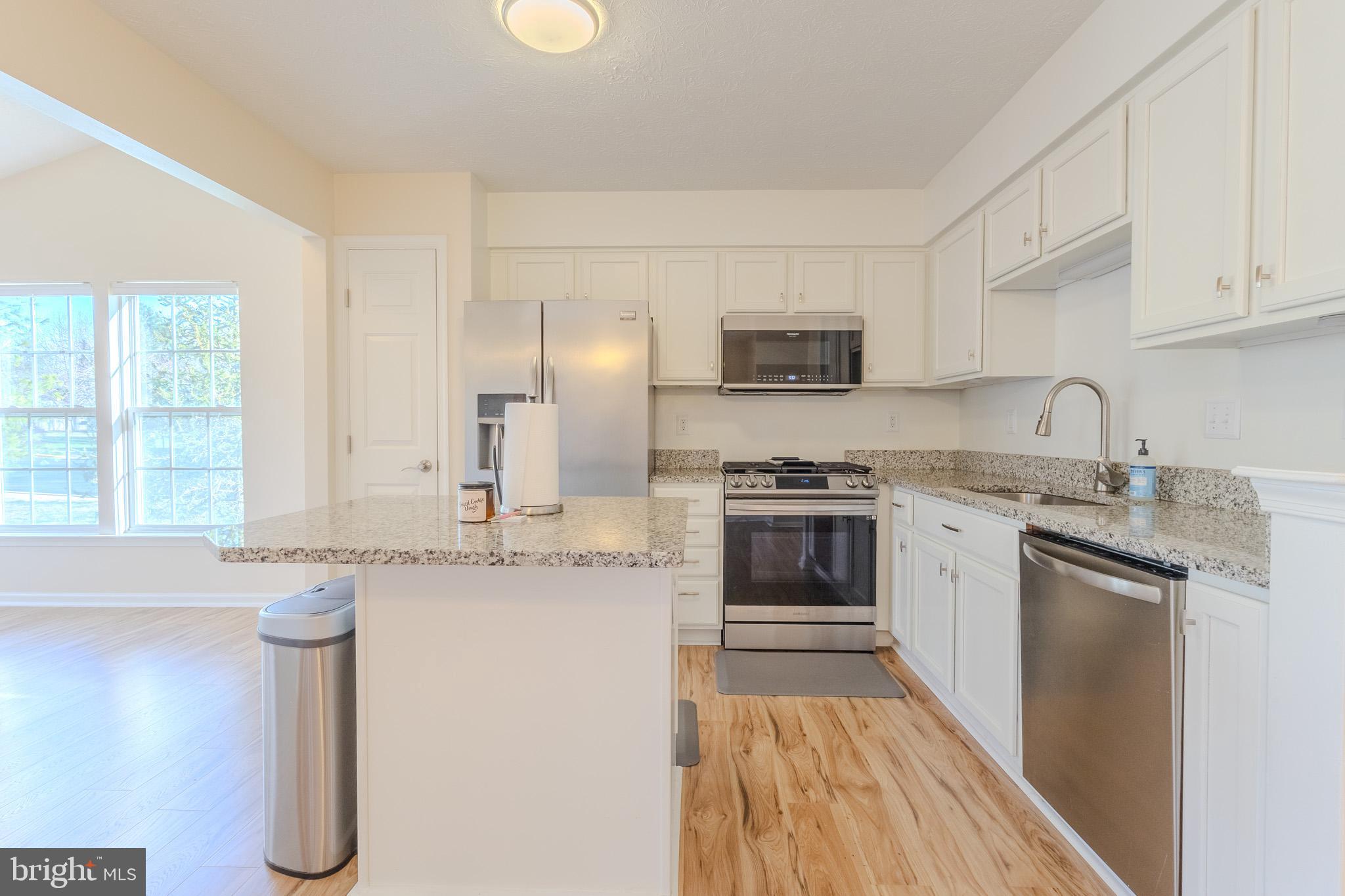 PINEY ORCHARD - Residential