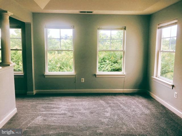 KING FARM BAILEYS COMMON - Residential Lease