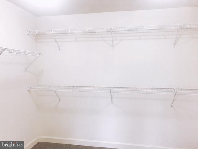 KING FARM BAILEYS COMMON - Residential Lease