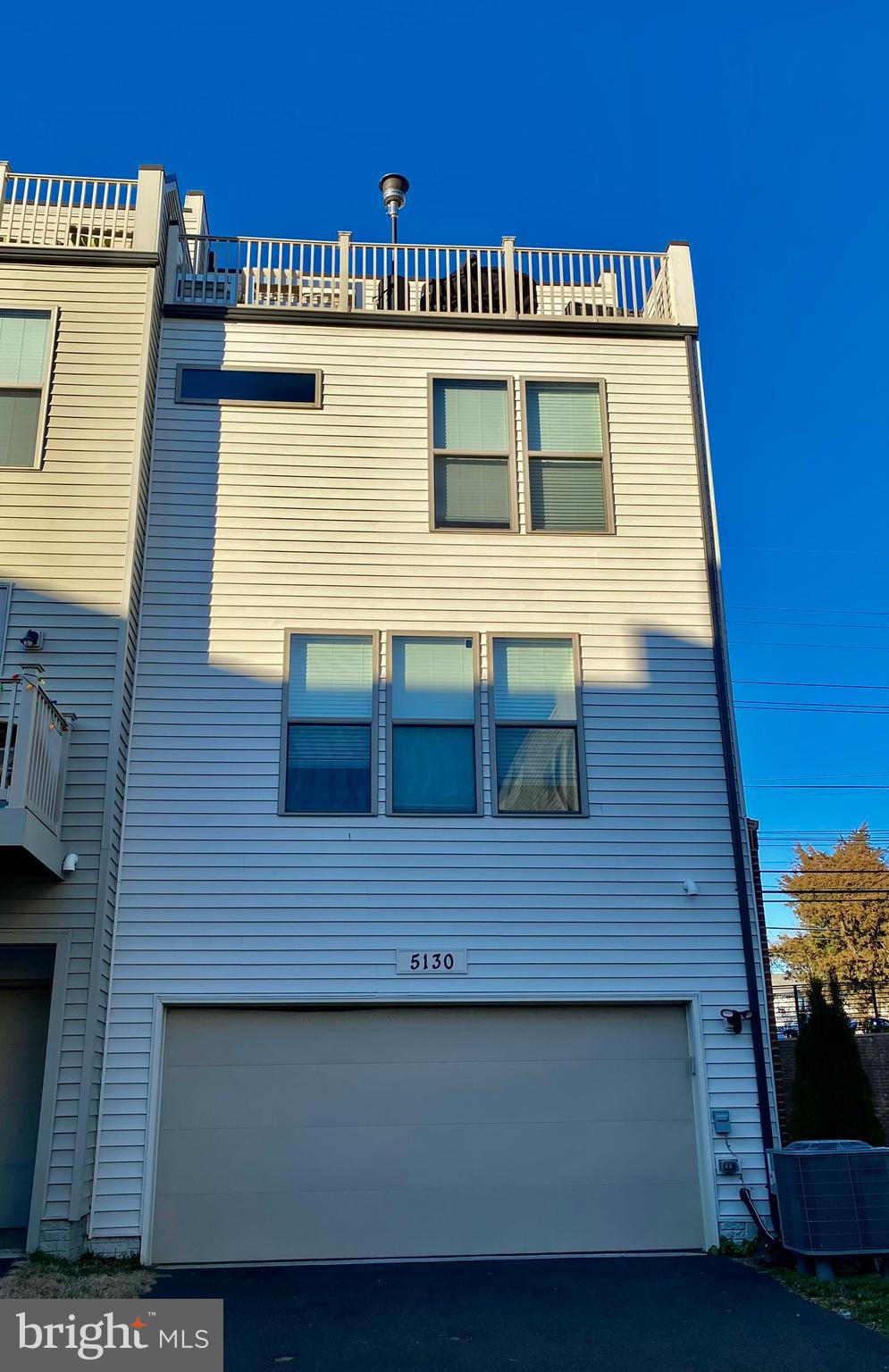 NORTH QUARTER - Residential Lease