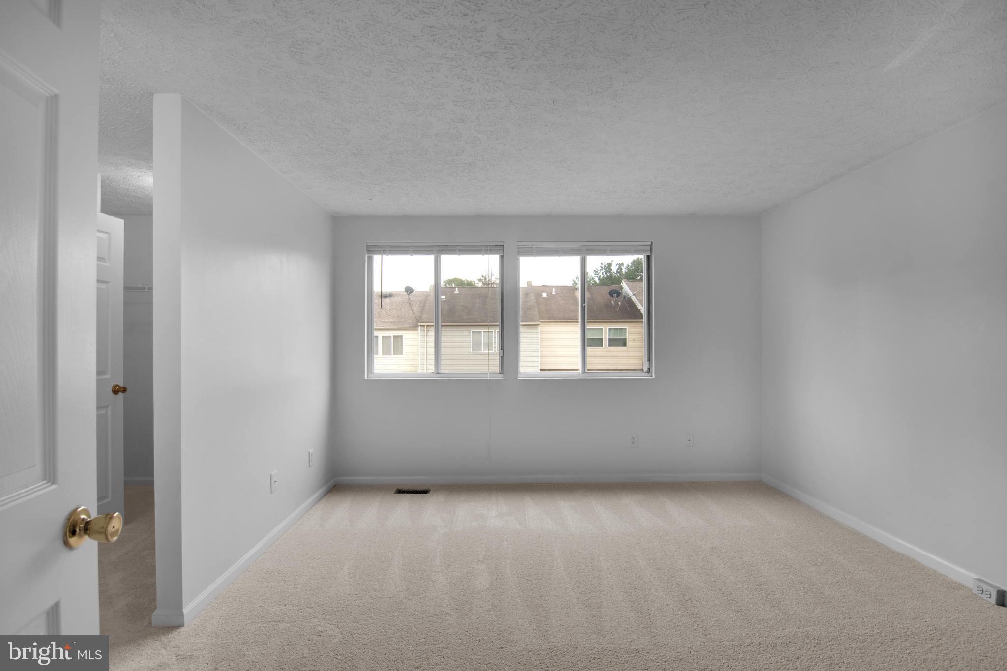 OLD BRIDGE ESTATES - Residential