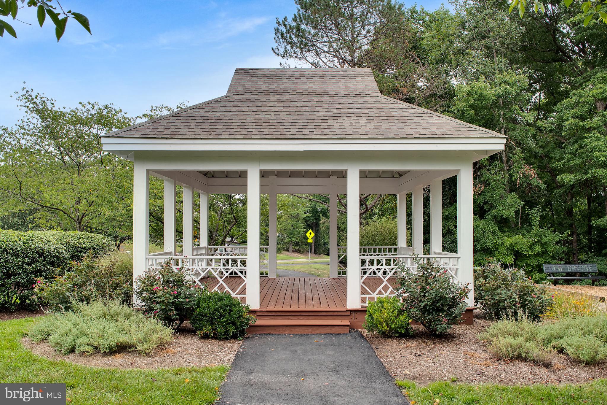 OLD BRIDGE ESTATES - Residential