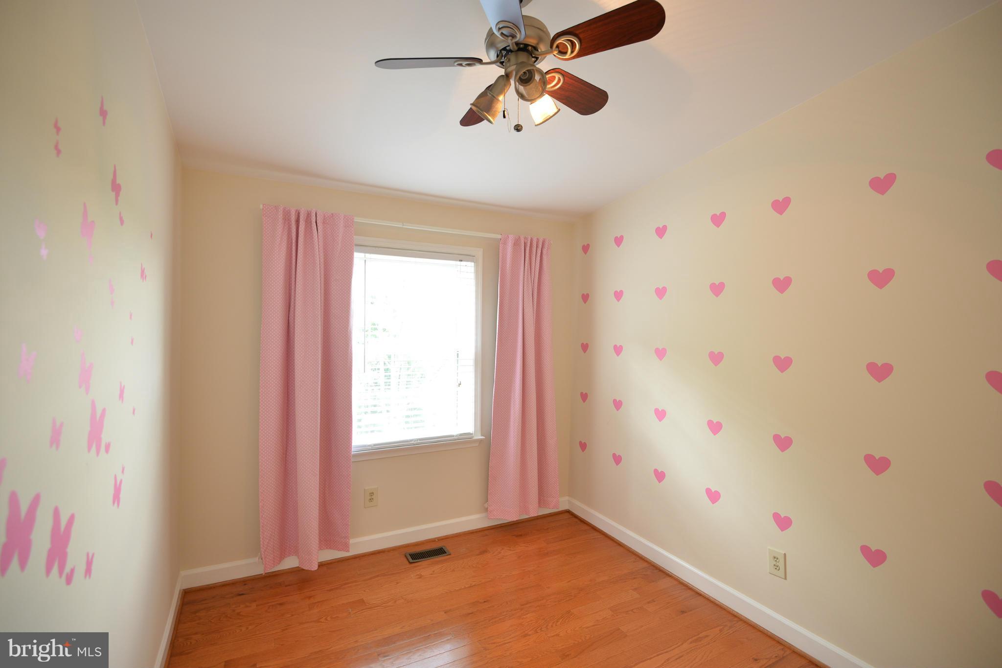 MERRY OAKS - Residential