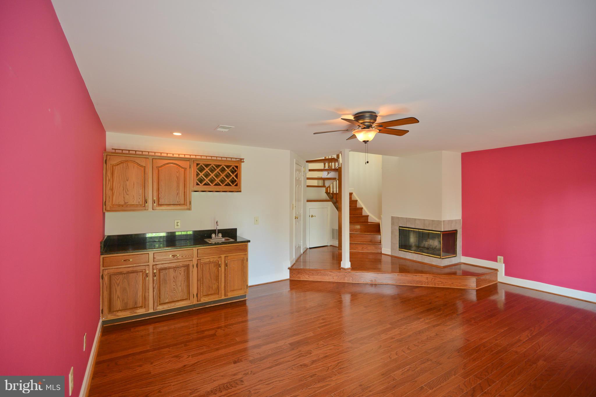 MERRY OAKS - Residential