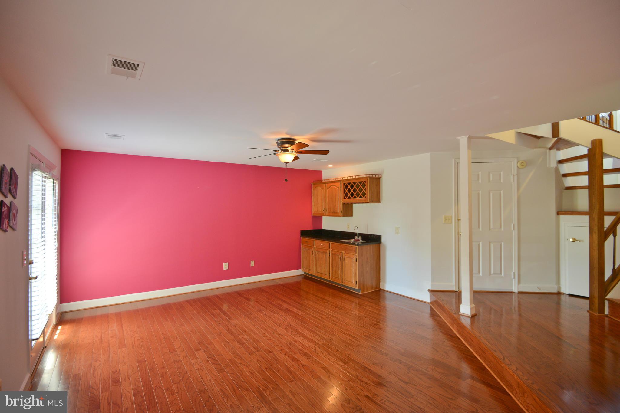 MERRY OAKS - Residential