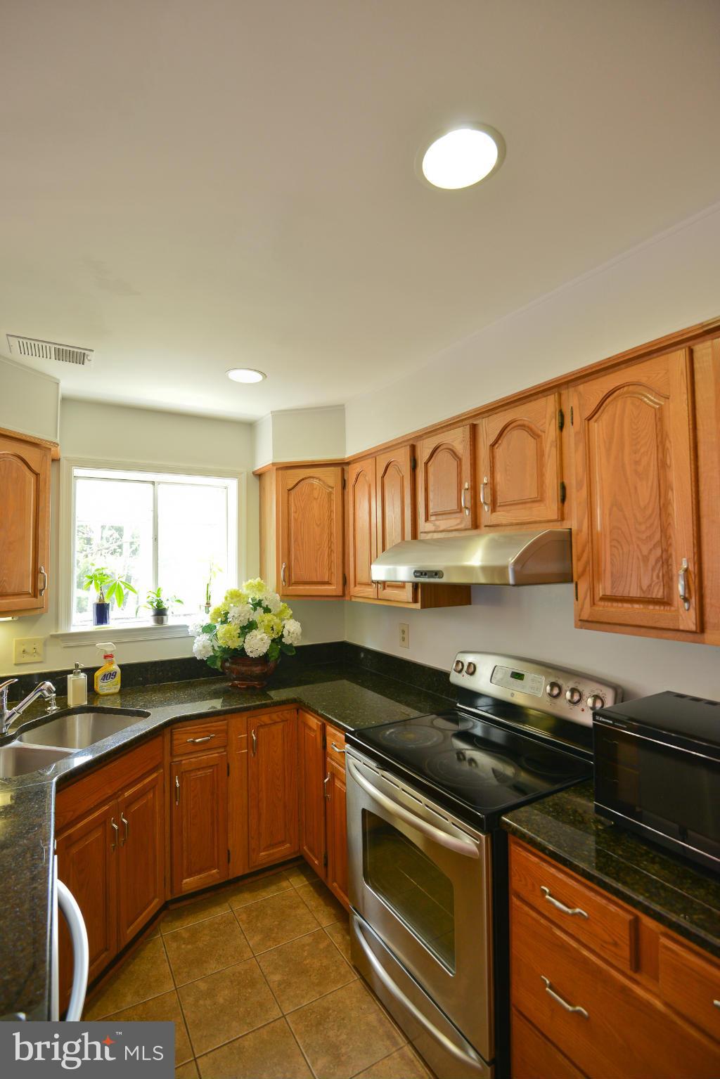 MERRY OAKS - Residential