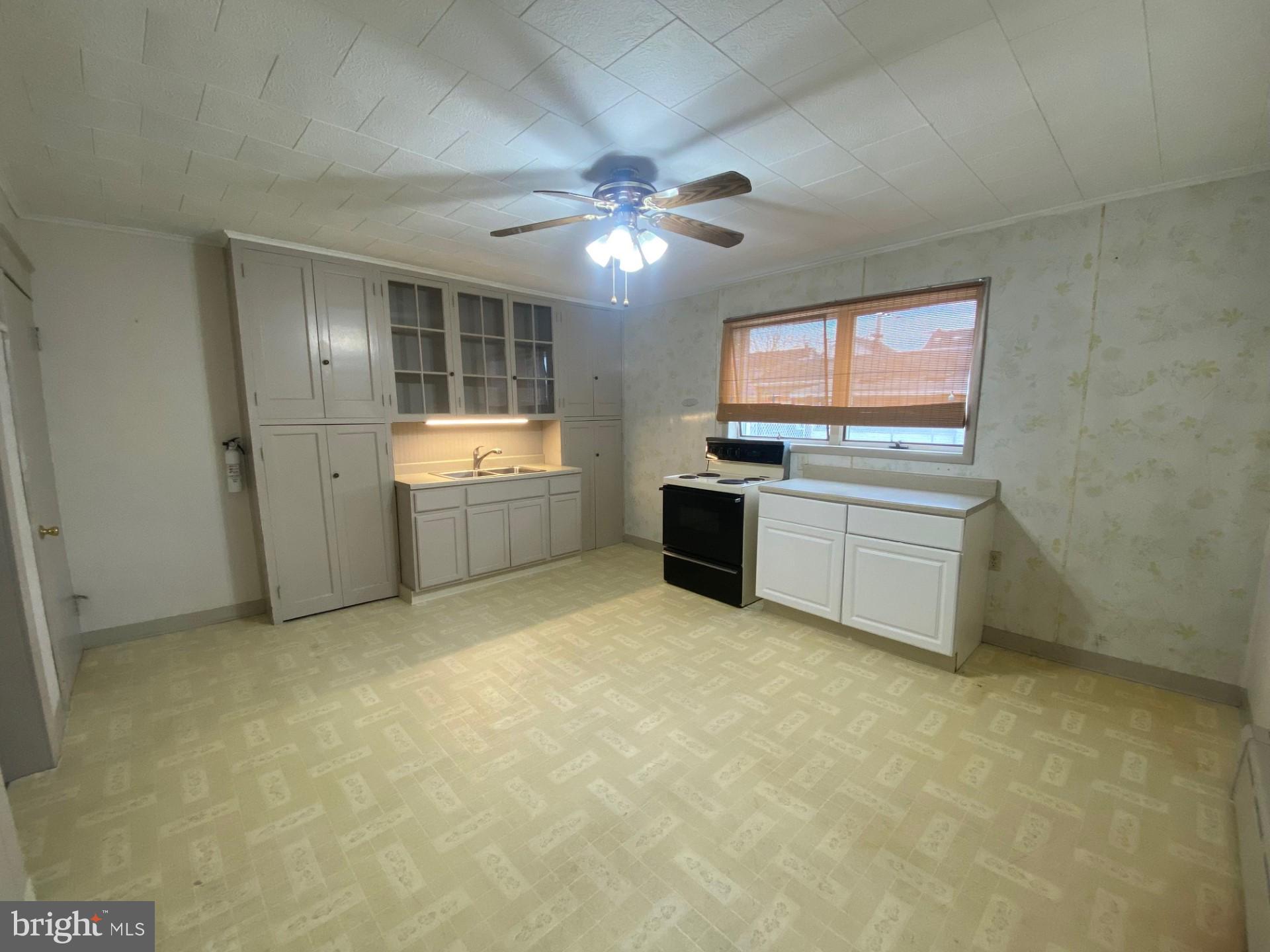 SUMMIT HILL BOROUGH - Residential