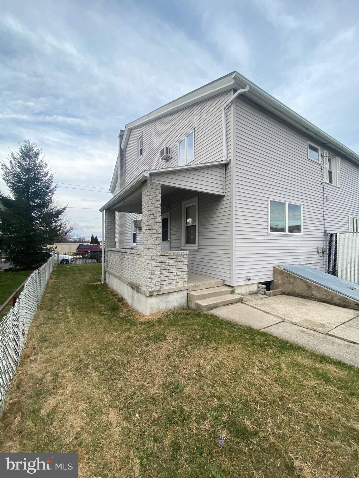SUMMIT HILL BOROUGH - Residential