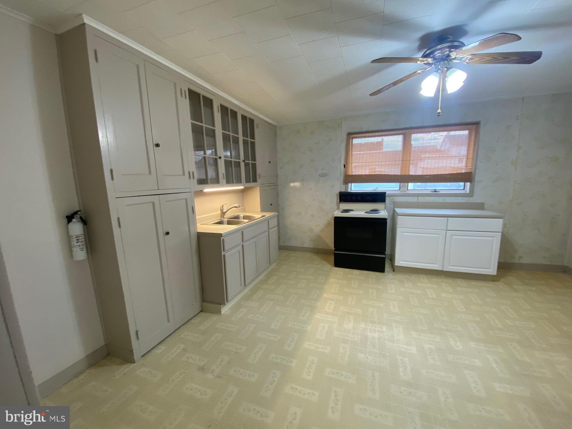 SUMMIT HILL BOROUGH - Residential