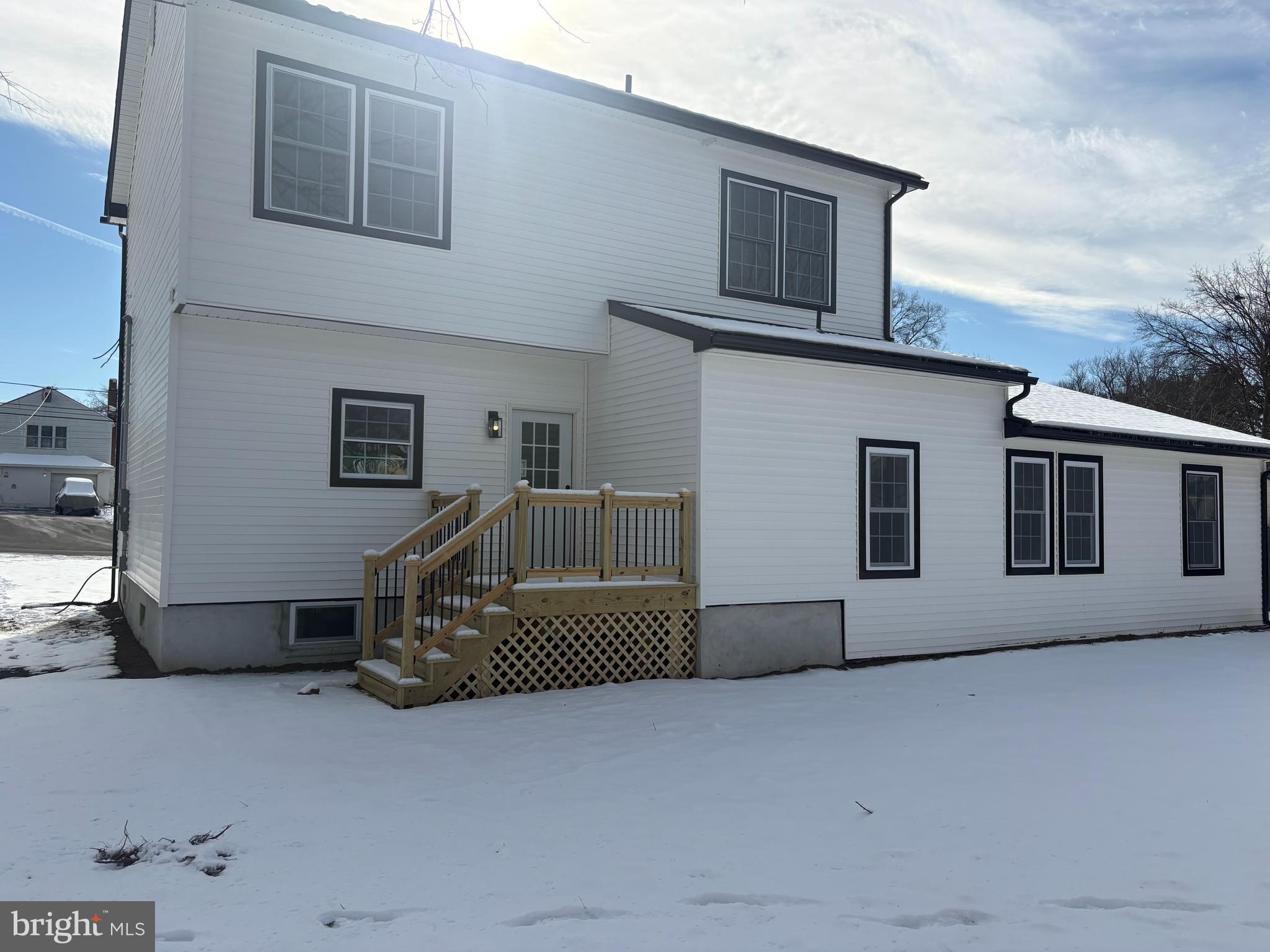 CROYDON MANOR - Residential