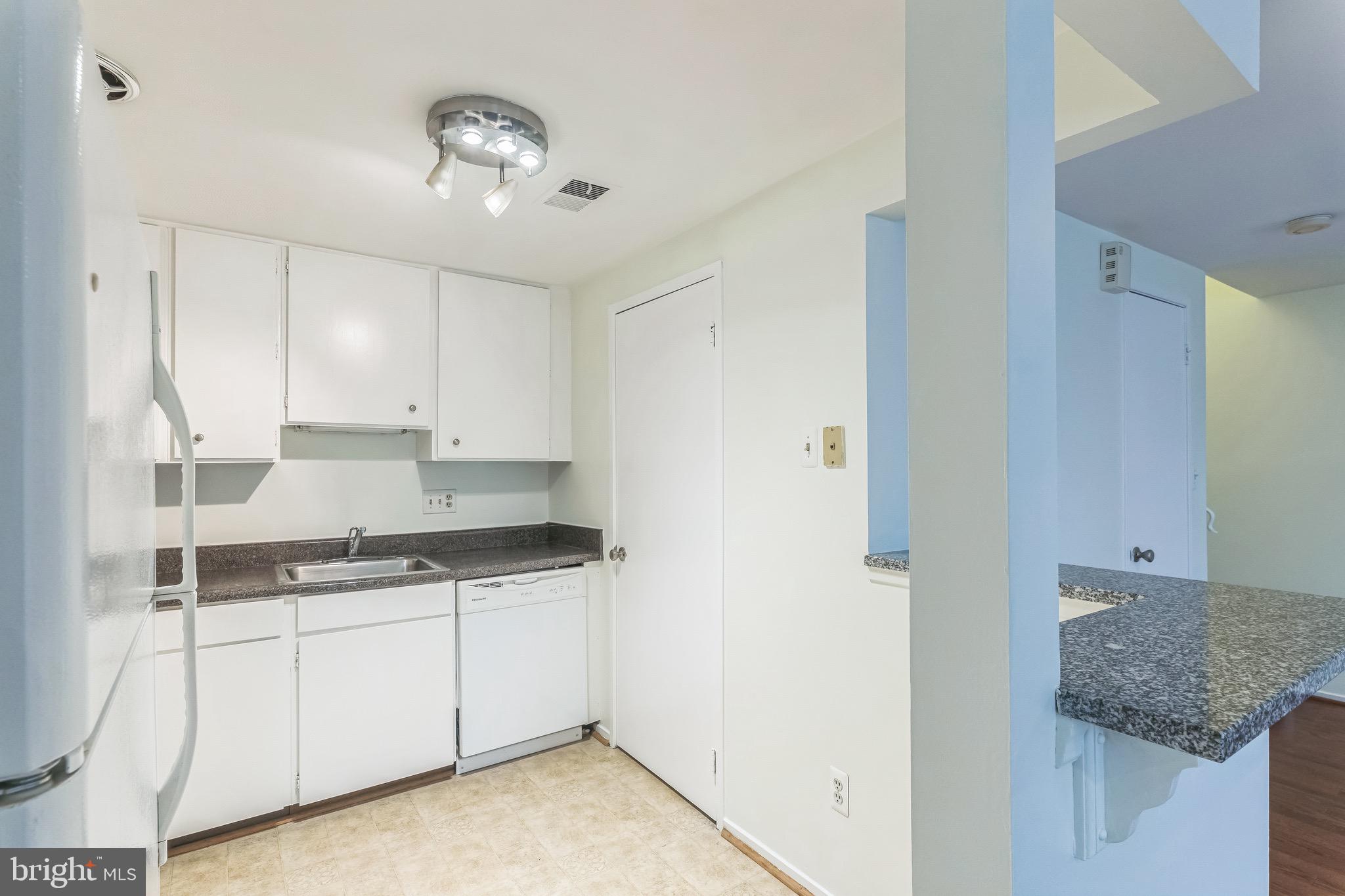 THOMAS CHOICE WEST - Residential