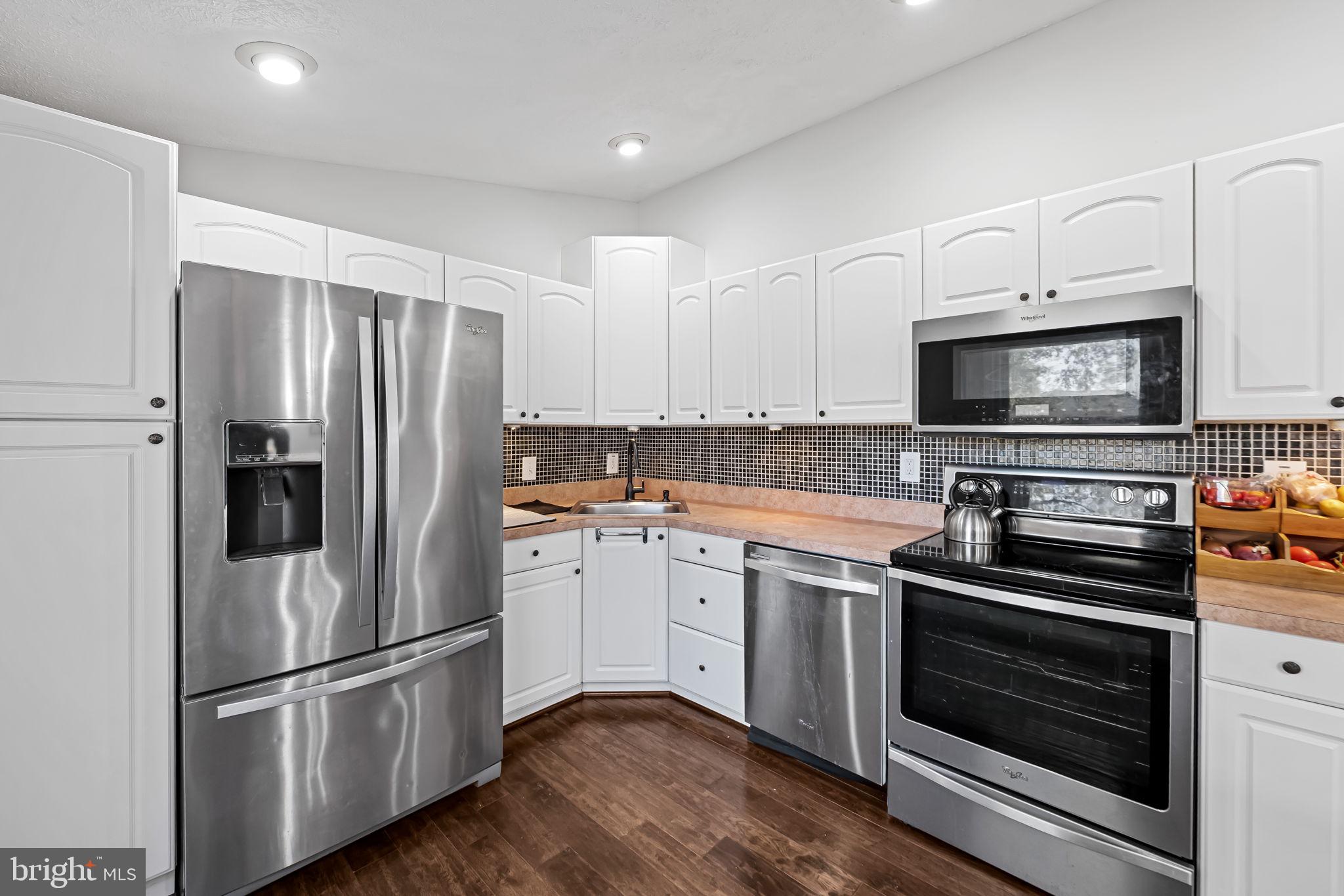 NOTTINGHAM WOODS - Residential Lease