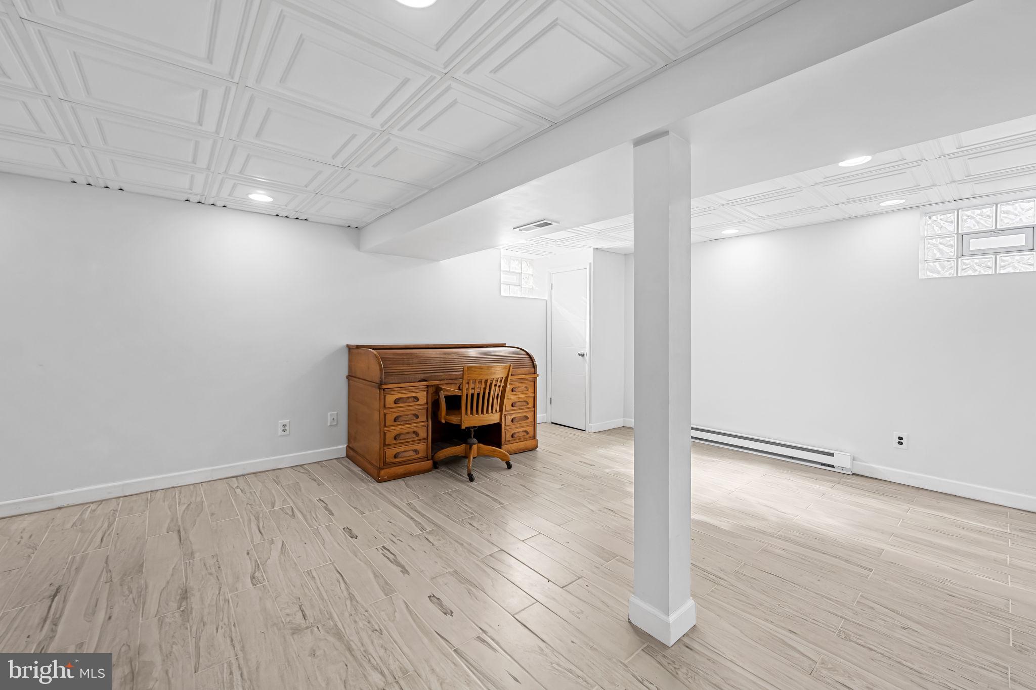 NOTTINGHAM WOODS - Residential Lease