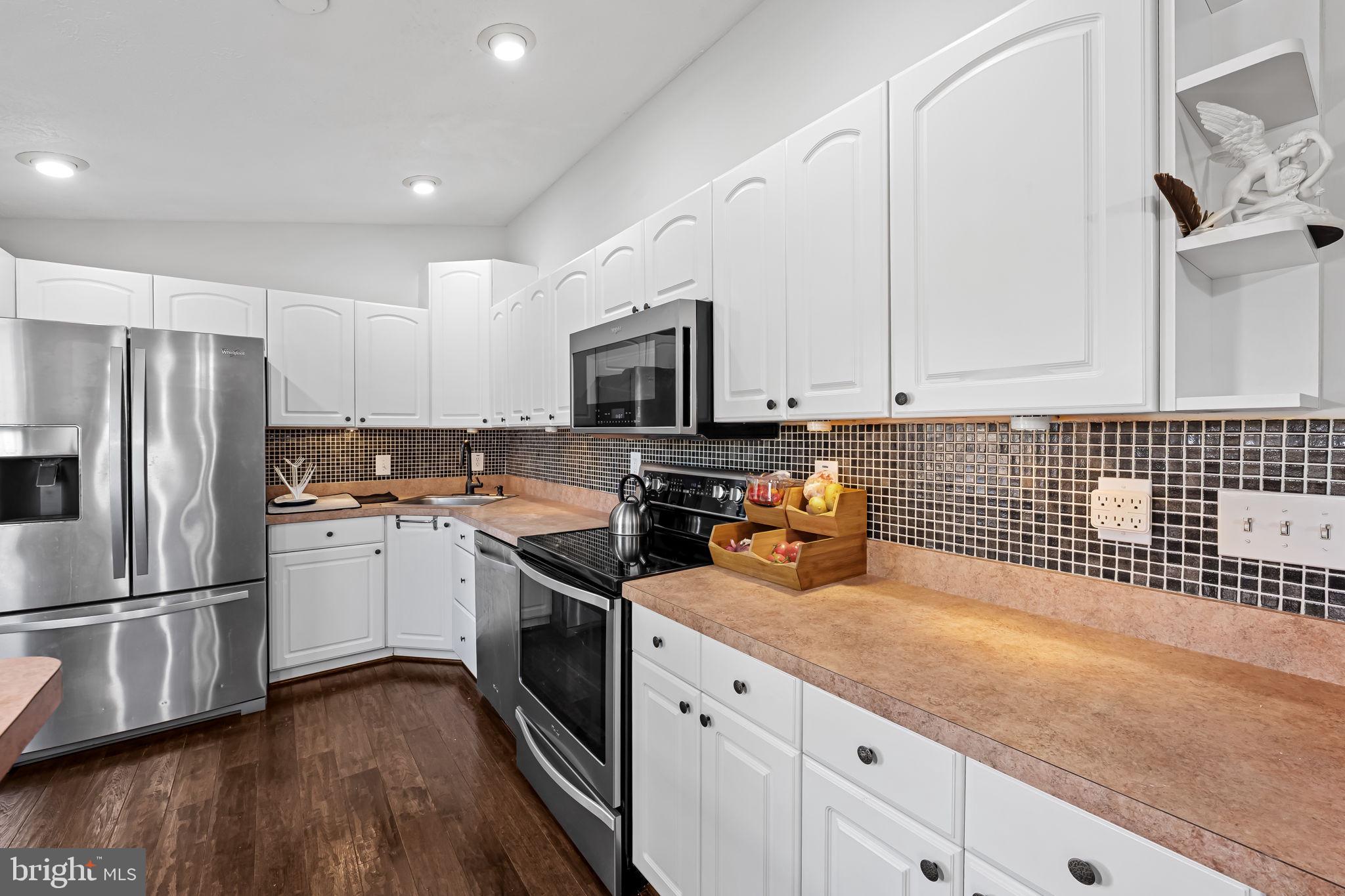 NOTTINGHAM WOODS - Residential Lease