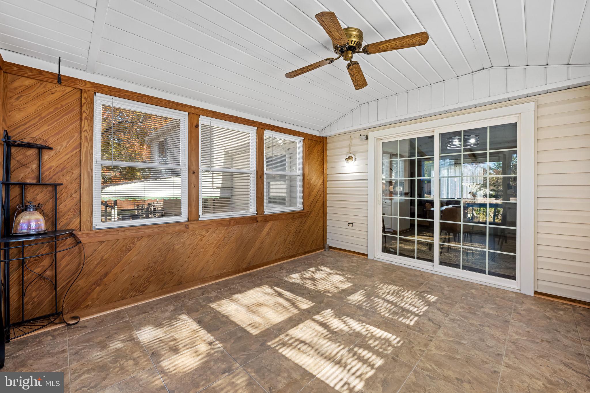 NOTTINGHAM WOODS - Residential Lease