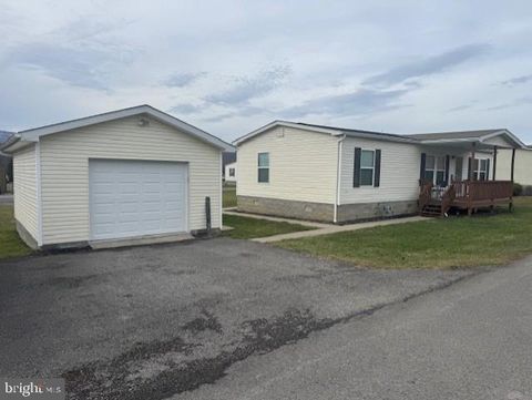 Apartment For Sale - 40 Yankee Lane<br/> Randolph County, BEVERLY, WV 26253