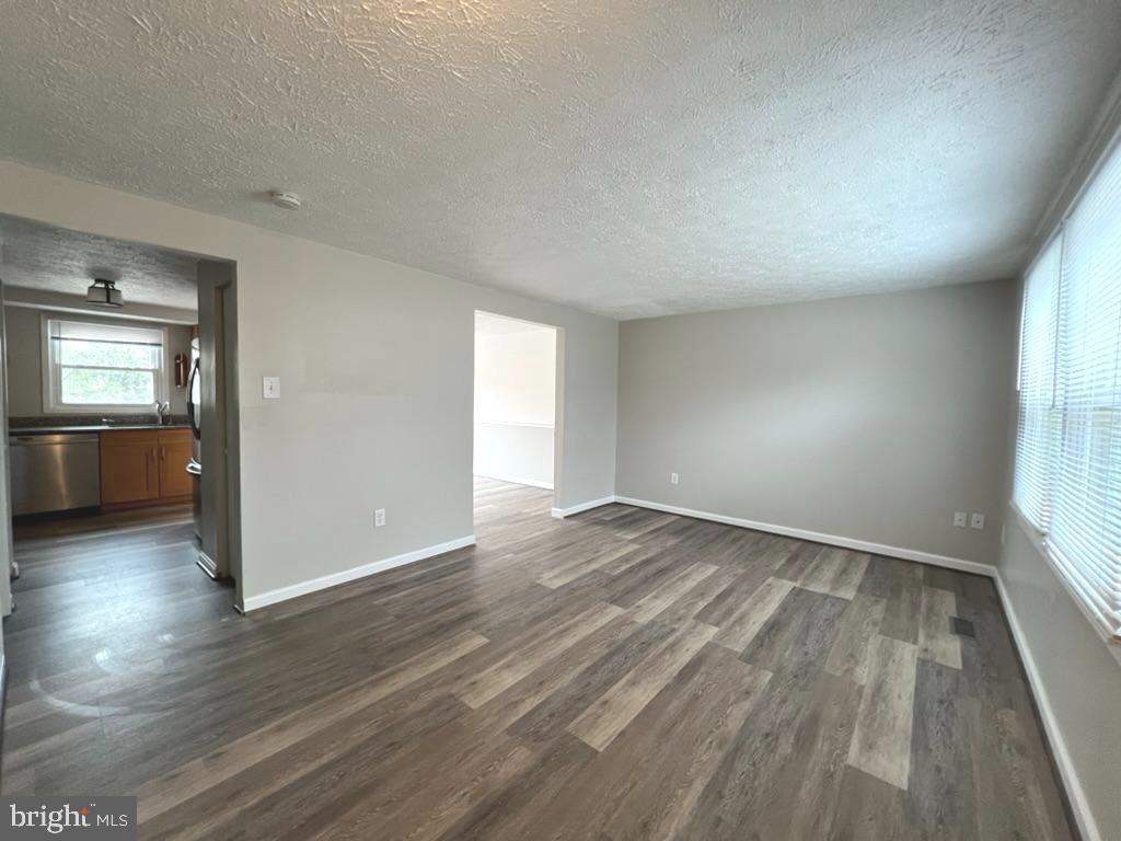 WEDGEWOOD FOREST - Residential Lease