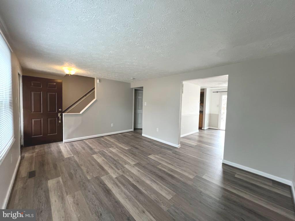 WEDGEWOOD FOREST - Residential Lease