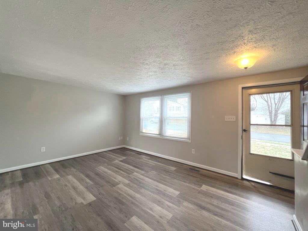 WEDGEWOOD FOREST - Residential Lease