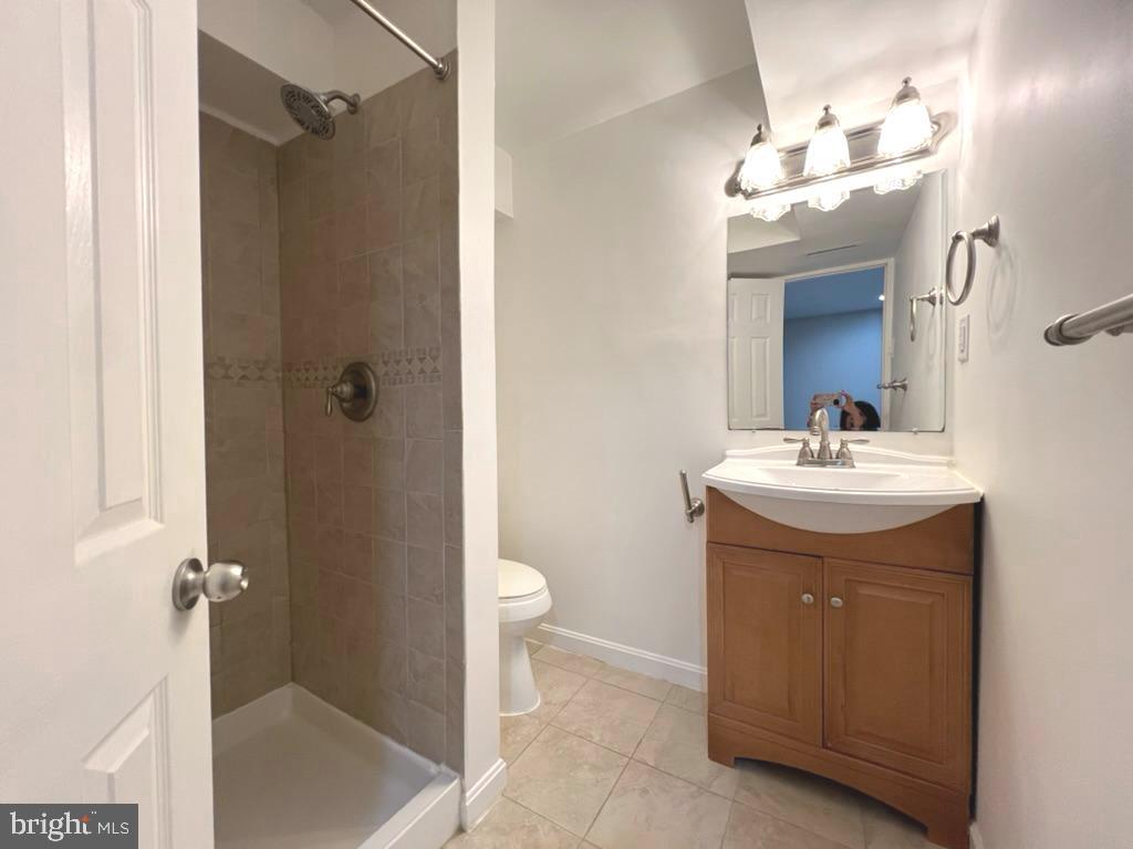 WEDGEWOOD FOREST - Residential Lease