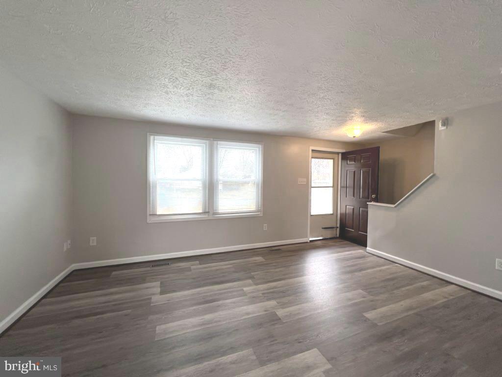 WEDGEWOOD FOREST - Residential Lease