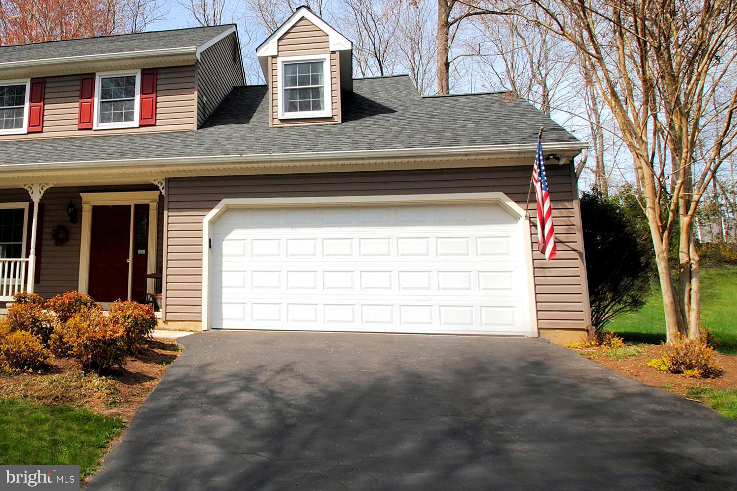 WOODFIELD VILLAGE - Residential Lease