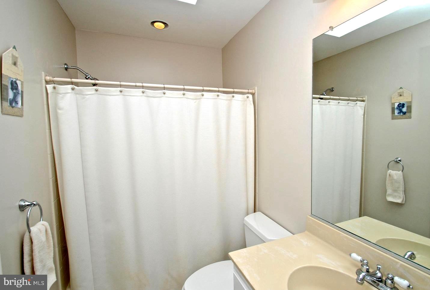 WOODFIELD VILLAGE - Residential Lease