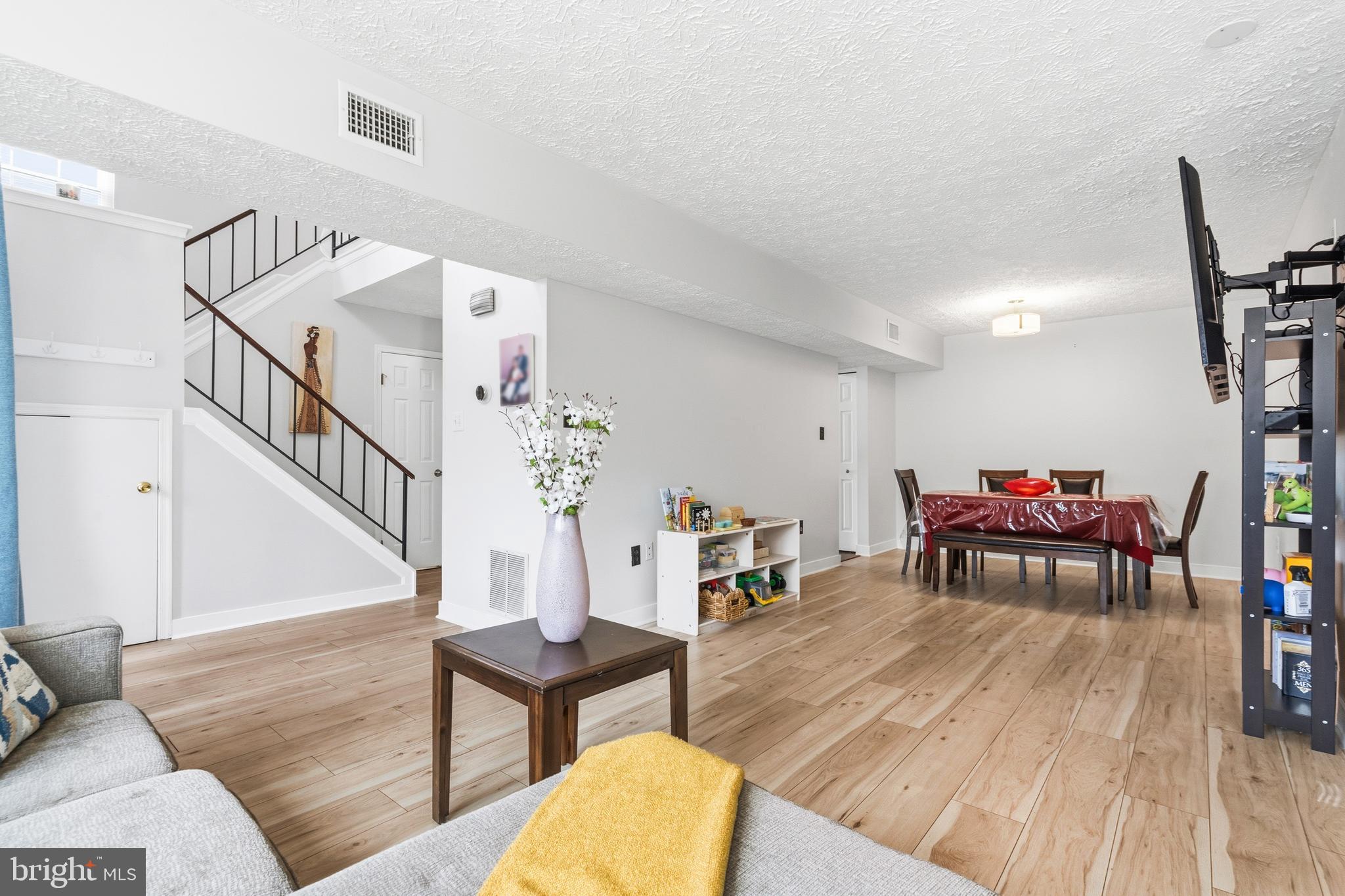 SINGLETONS GROVE - Residential