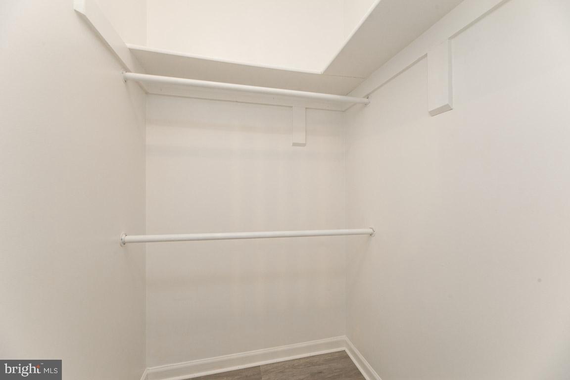 HUNTERS SQUARE - Residential Lease