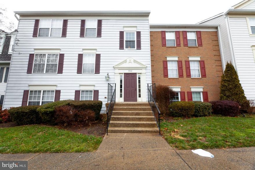 FRESHLY PAINTED, SPACIOUS 2 BEDROOM, 2 FULL BATH CONDO IN 5 MINUTES FROM HISTORIC DOWNTOWN MANASSAS, LARGE BEDROOM WITH WALK-IN CLOSET, NEW LAMINATE TILE FLOORS, KITCHEN WITH GRANITE COUNTER TOP, BRAND NEW MICROWAVE, FRIDGE(2020), DINING AREA AND DISH WAHSER, WAHSER AND DRYER. SUNNY SLIDING GLASS DOOR LEADING OUT TO THE PATIO AND LAWN. PARKING IN FRONT (823). PLEASE TEXT 571-723-6172 FOR SHOWING REQUEST