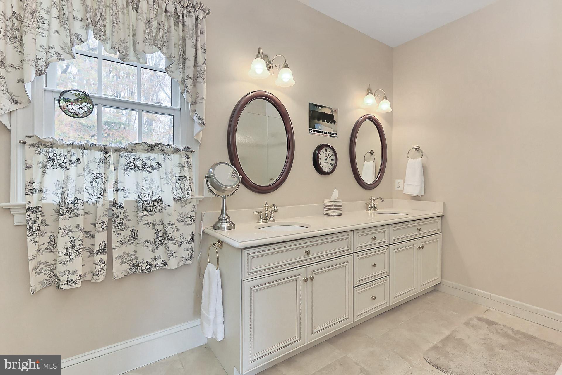 JEFFERSON RUN MANOR - Residential Lease