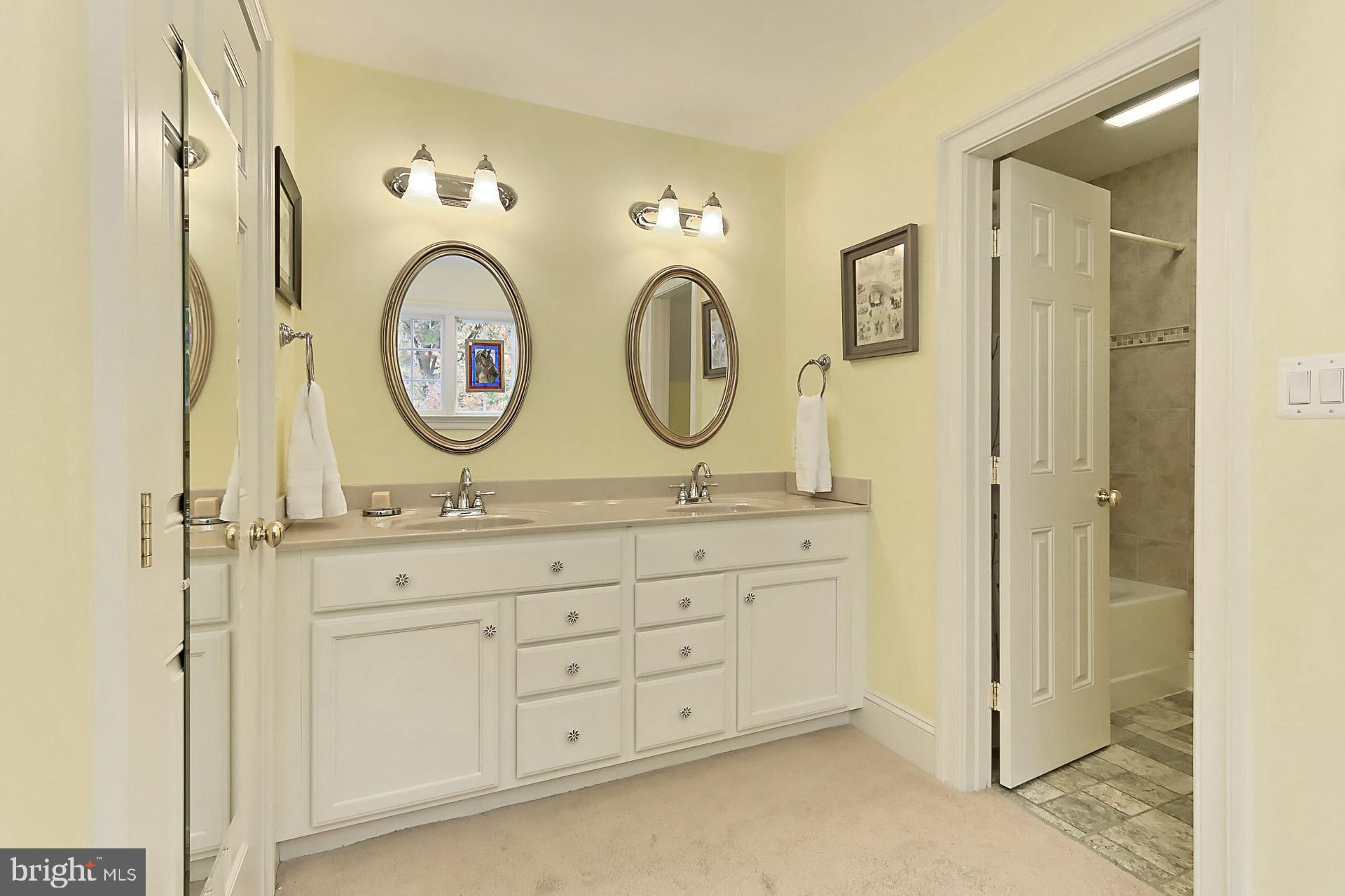 JEFFERSON RUN MANOR - Residential Lease