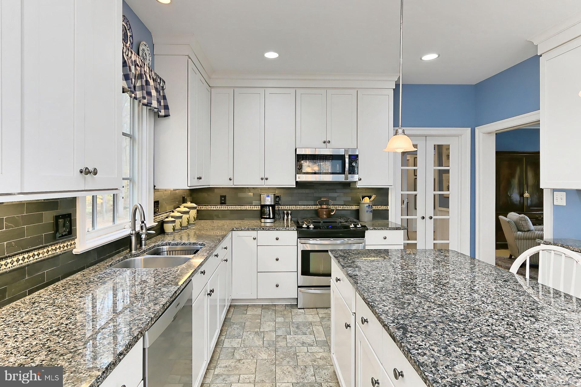 JEFFERSON RUN MANOR - Residential Lease