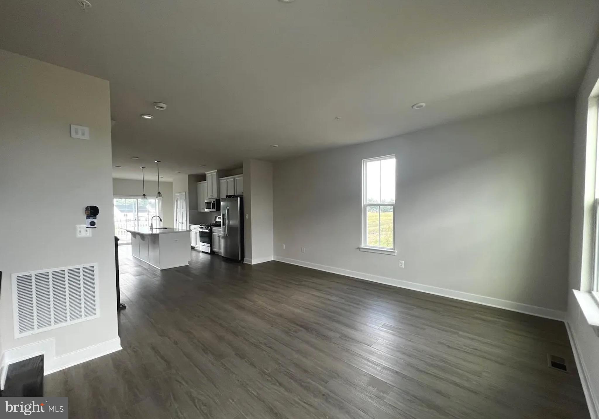 WELLINGTON FARMS - Residential