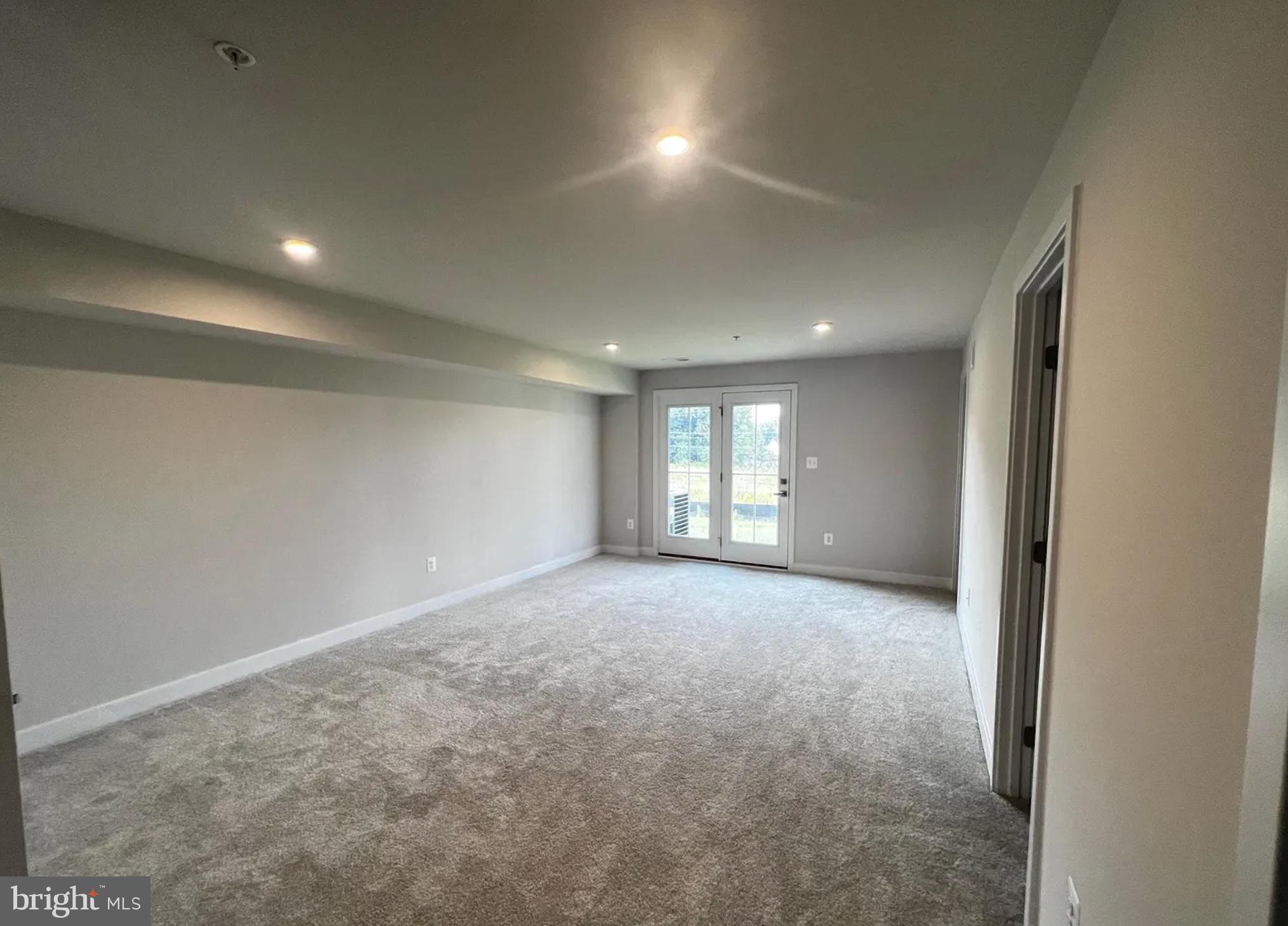 8100 PRIMROSE LANE