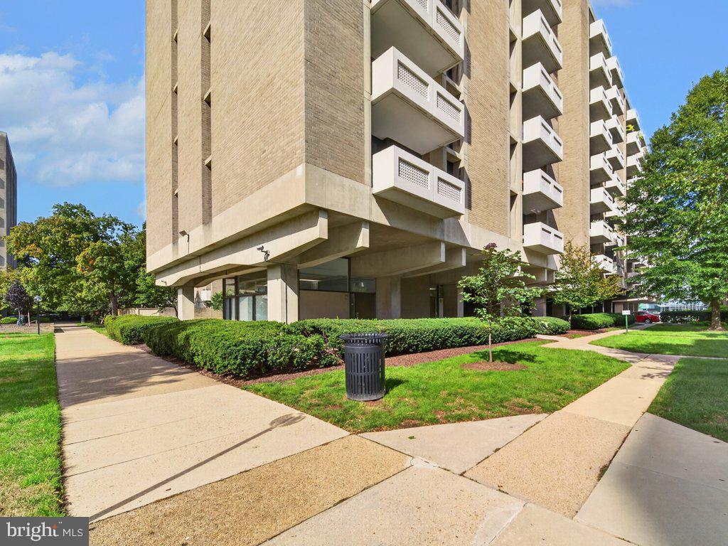 300 M STREET SW N310