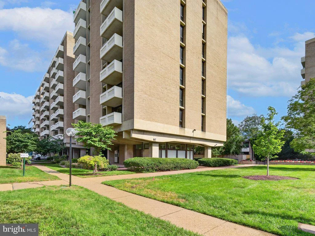 300 M Street SW Unit N310