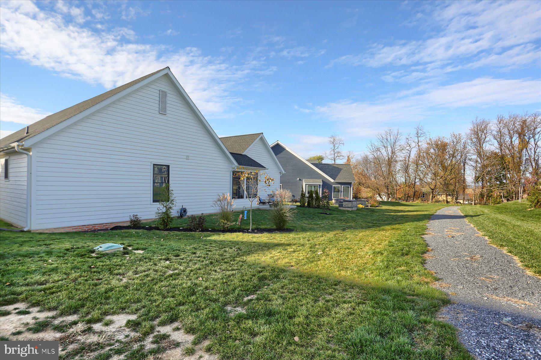 THE PORCHES OF ALLENBERRY - Residential