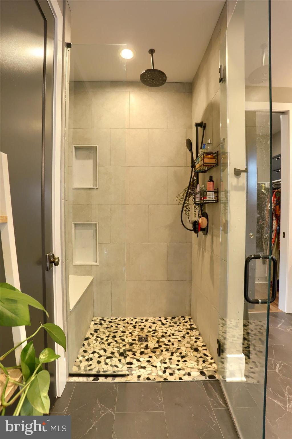 THE PORCHES OF ALLENBERRY - Residential