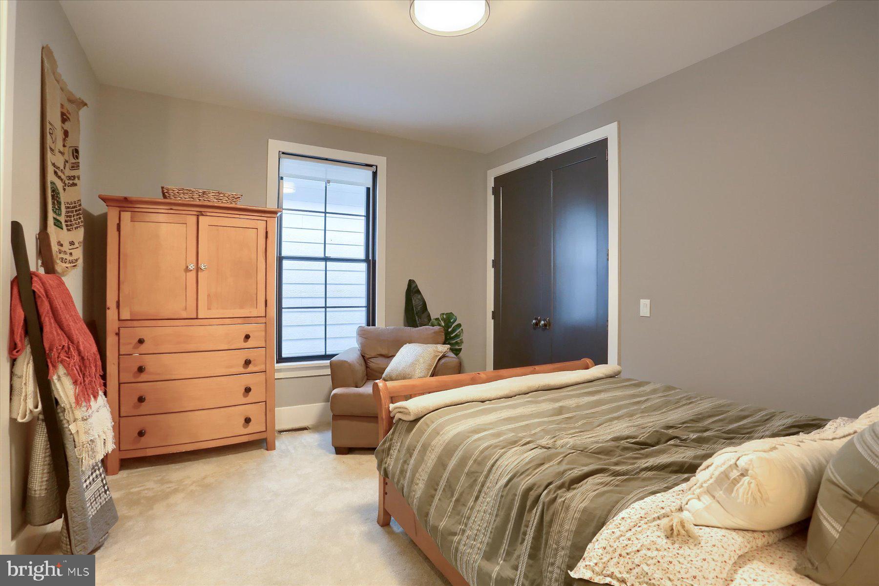 THE PORCHES OF ALLENBERRY - Residential