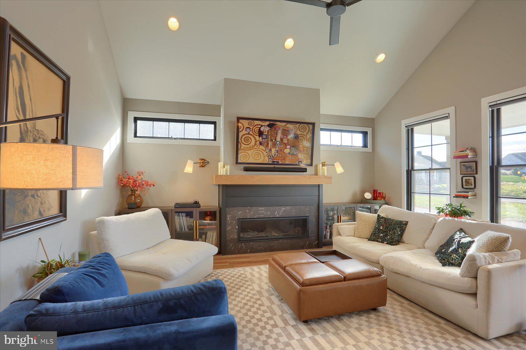 THE PORCHES OF ALLENBERRY - Residential