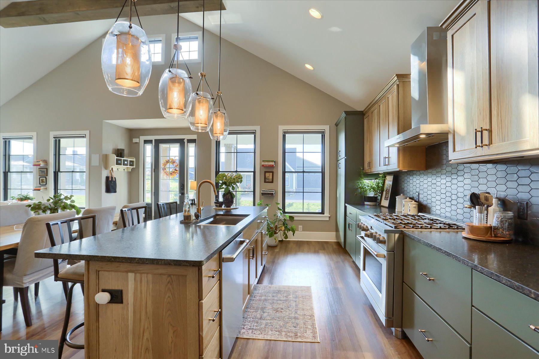 THE PORCHES OF ALLENBERRY - Residential