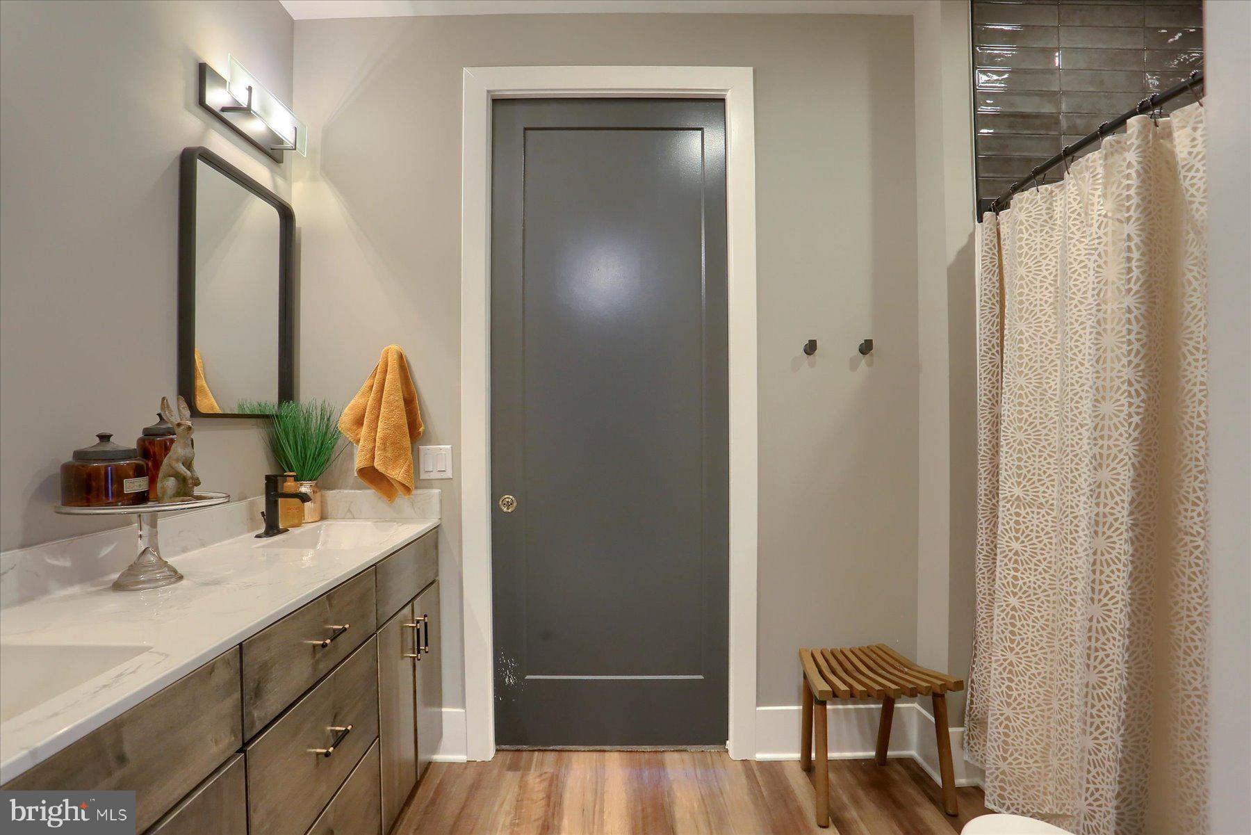 THE PORCHES OF ALLENBERRY - Residential