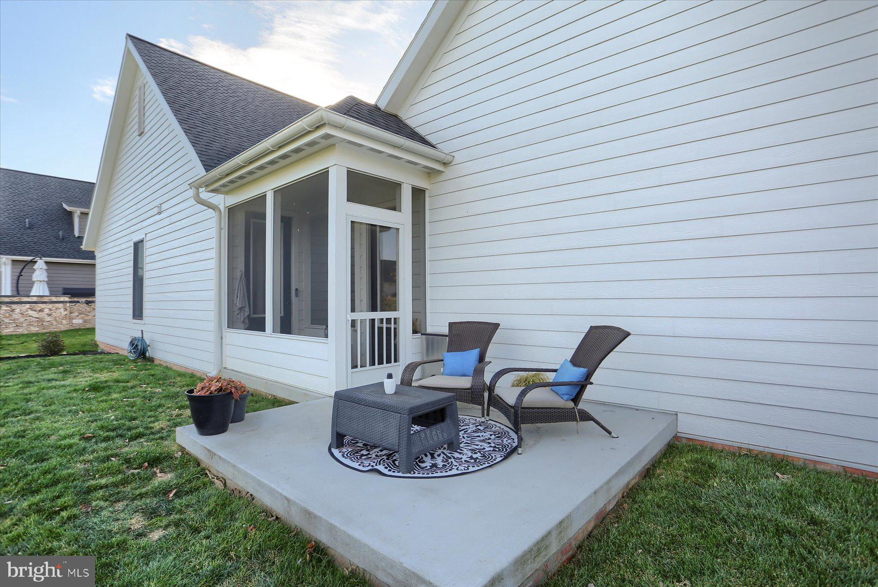 THE PORCHES OF ALLENBERRY - Residential