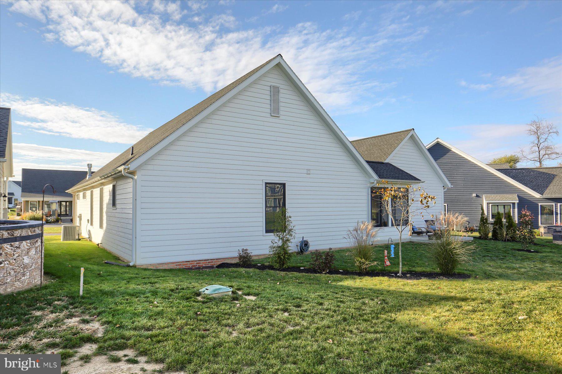 THE PORCHES OF ALLENBERRY - Residential