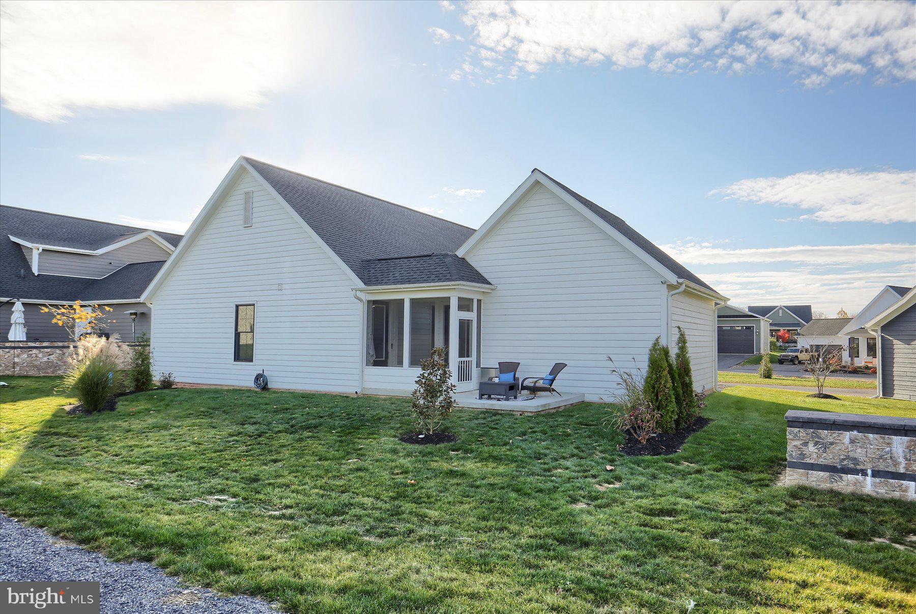 THE PORCHES OF ALLENBERRY - Residential