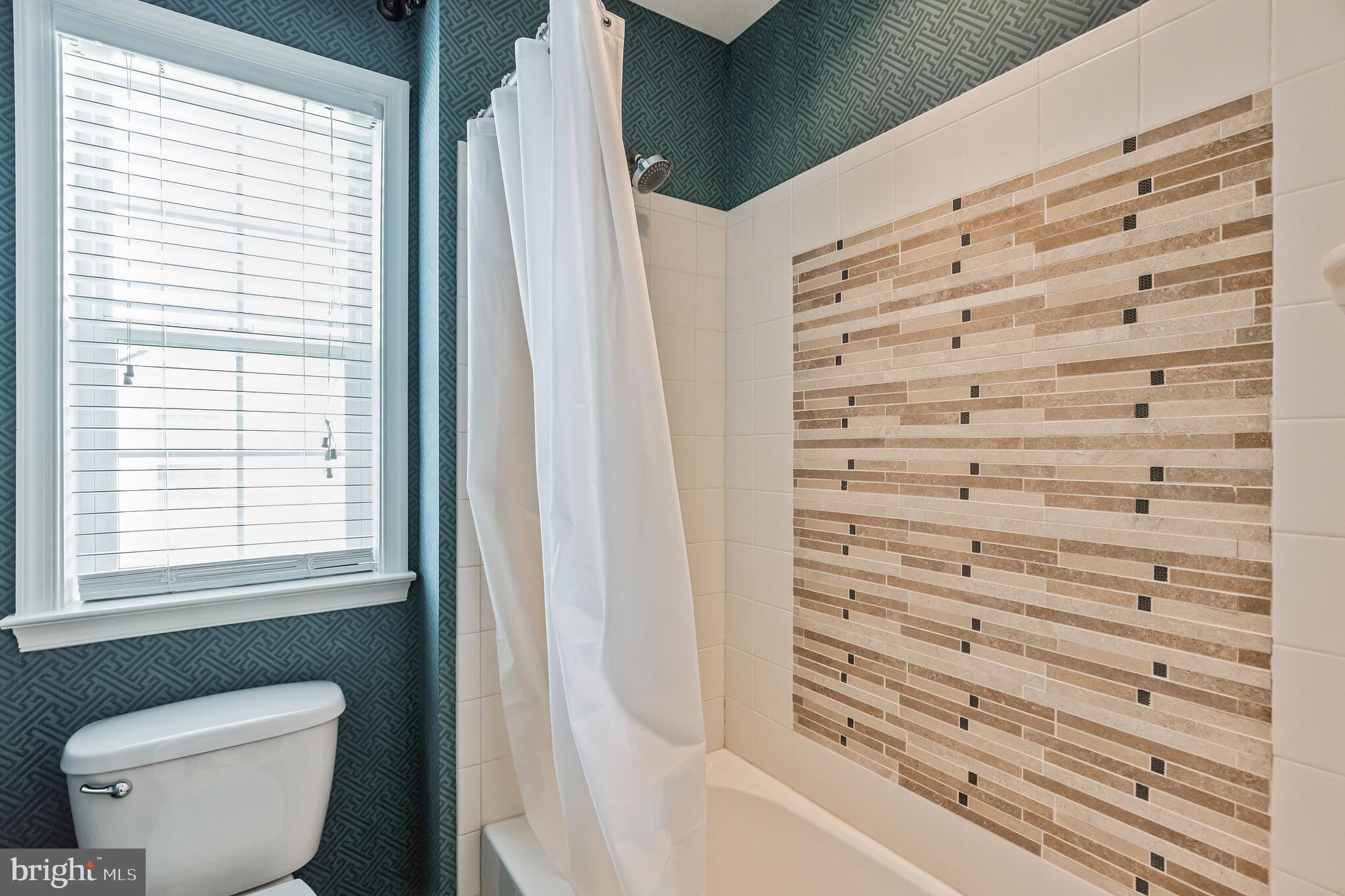 GLENEAGLES AT ST CHARLES - Residential